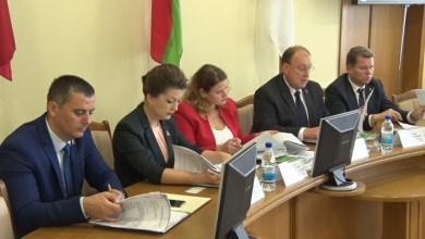 Экономика, здоровье, наказы избирателей. Об этом и не только говорилось на сессии горсовета депутатов