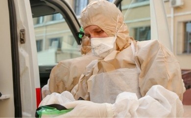 ФПБ приняла решение о страховании и материальной поддержке медиков