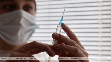В Беларуси началась вакцинация населения российской вакциной "Спутник V"