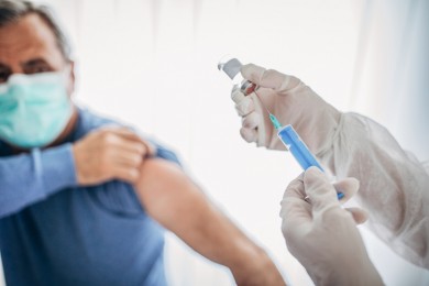 У 92% участников, привитых против COVID-19, выявлены поствакцинальные антитела: предварительные результаты Минздрава