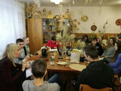 В клубе «Юность» прошло занятие по правовому воспитанию с подростками