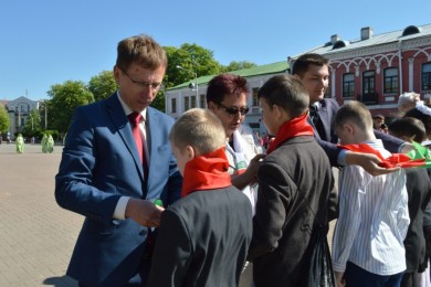 В Бобруйске отметили День Государственного герба Республики Беларусь и Государственного флага Республики Беларусь (фоторепортаж)