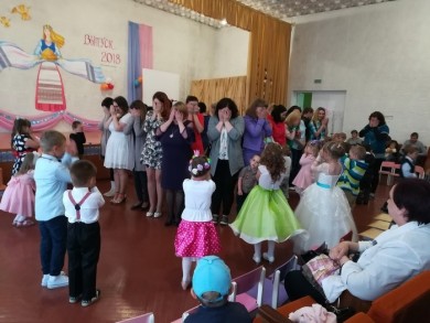 В клубе по месту жительства «Лотос» прошел выпускной для учащихся школы развития