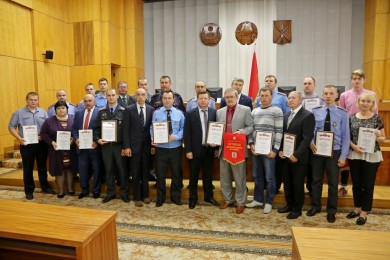 В Бобруйске наградили лучших дружинников и участковых