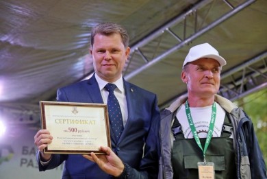 Лучшие резчики по дереву состязались в Бобруйске