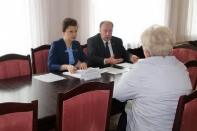 Совместный прием граждан парламентарий Ирина Рынейская и председатель городского Совета депутатов Михаил Желудов провели в здании Бобруйского горисполкома 18 сентября 2019 года