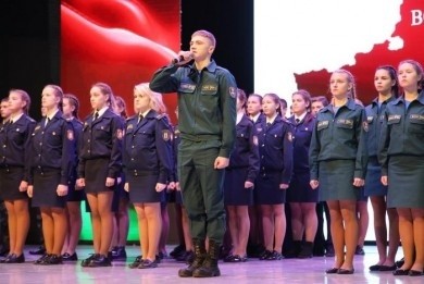 Учащиеся четырех школ дали присягу и получили удостоверения на право ношения формы