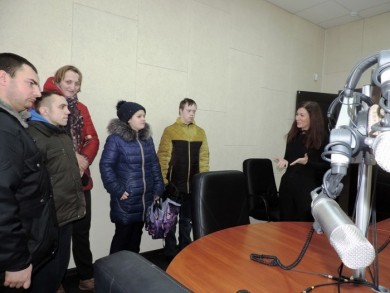 Молодые люди с инвалидностью в гостях у самого сладкого радио страны  Zefir FM