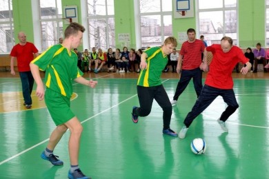Товарищеский матч по мини футболу, в рамках социального проекта «Рука помощи»