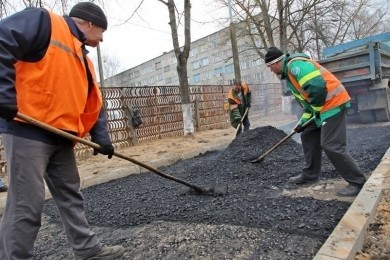 Тактику диктует весна. В Бобруйске обновятся дороги и дворы