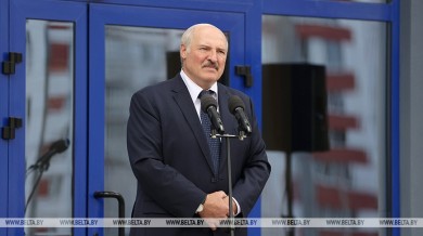 Лукашенко: сейчас очень опасный момент, нельзя потерять то, что мы создали