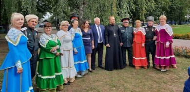 «Пусть всегда светит солнце над тобой, моя Родина»
