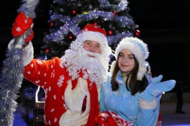 В «Бобруйск-Арене» проходят новогодние массовые катания. Они продлятся до 17 января