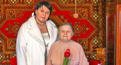 Самые светлые пожелания. Марина Згорская поздравила женщин-ветеранов с 8 Марта