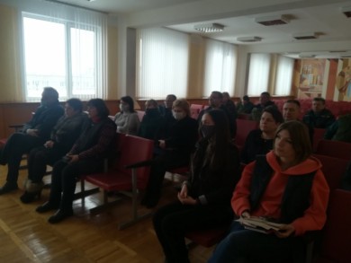 25 января 2022 года в актовом зале УП «Универсал-Бобруйск» прошла встреча по обсуждению проекта изменений и дополнений Конституции Республики Беларусь