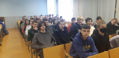 08 февраля 2022 года в актовом зале УО «Бобруйское городское училище олимпийского резерва»  прошла встреча по обсуждению проекта изменений и дополнений Конституции Республики Беларусь