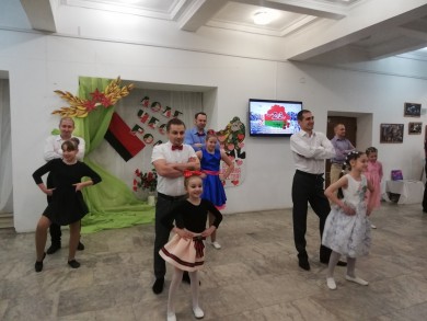 «Праздничный концерт для любимых пап».