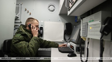Хренин: войска связи находятся на передовых рубежах обеспечения военной безопасности государства