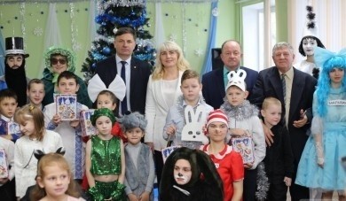 Активисты ОО «БРСМ» учреждения образования «Бобруйская государственная специальная общеобразовательная школа-интернат для детей с нарушением слуха»