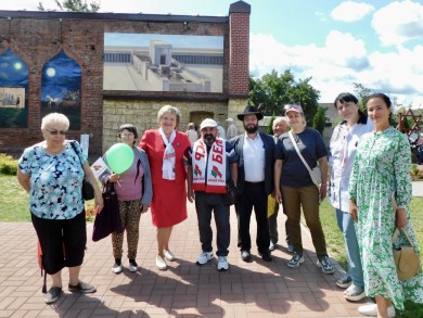 Новые арт-объекты от «Белой Руси» украсили Еврейский дворик в Бобруйске