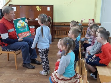 Впитывая азы безопасности с малых лет. Бобруйск