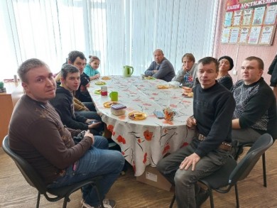 13 октября 2023 года в отделении социальной реабилитации, абилитации инвалидов учреждения «Территориальный центр социального обслуживания населения Ленинского района г. Бобруйска» проведена игровая программа «Мы у мамы молодцы!», посвященная празднику