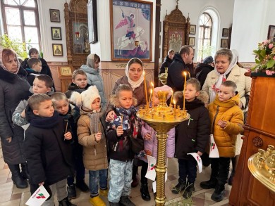 Семьи актива Ленинской районной организации Бобруйска РОО «Белая Русь» субботний день провели в Свято-Георгиевском храме города