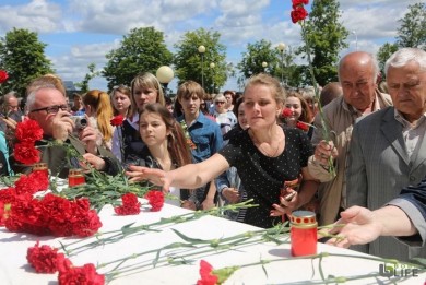 В Бобруйске почтили память жертв Великой Отечественной войны
